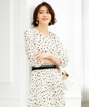  【セットアップ可】ドットプリント スキッパーブラウス