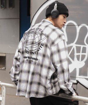  オンブレチェックグラフィックシャツ（LS）