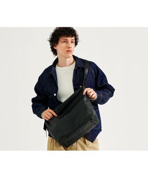  ライトシープ　ショルダーバッグ大