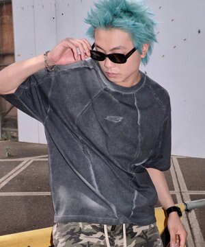  【ユニセックス着用ITEM/MLサイズ展開】コールドダイスウィッチングロゴT（SS）
