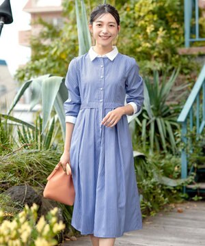  【洗える】パール釦フレアシャツワンピース