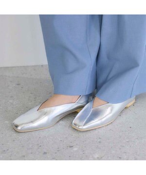  <carino>スクエアトゥフラットパンプス