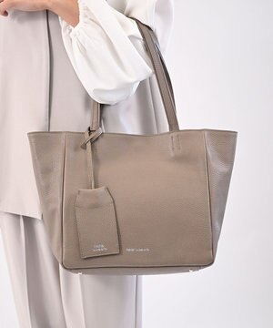  【日本製 / A4サイズ対応/セレモニーにも】シュリンクレザー トートバッグ