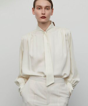 COLIGNY / ボウタイブラウス