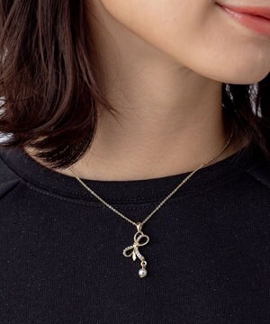  プチリボンネックレス