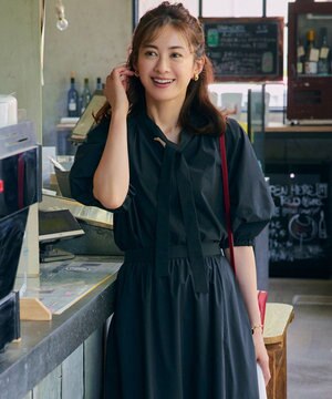  【一部店舗限定/洗える】ハイカウントウェザーストレッチ ボウタイ付き ランタンスリーブ ブラウス