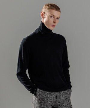 ピュアカシミヤ　タートルネックニット