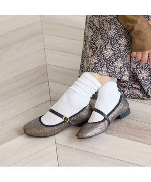  アシンメトリーメリージェーンパンプス