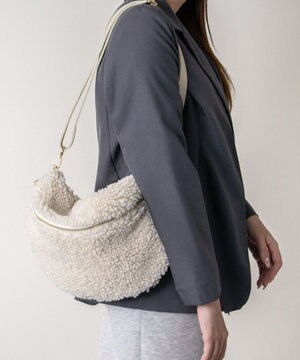  【ANDREA CARDONE】レザーストラップボアショルダーバッグ