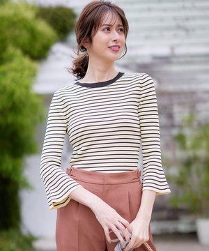  【洗える】フレアースリーブ ニット