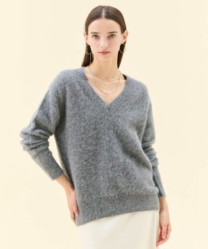 【Precious掲載】AMARILLO / スパンコールフォックスVネックニット