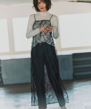 【見上愛さん着用】刺繍レース キャミソールワンピース