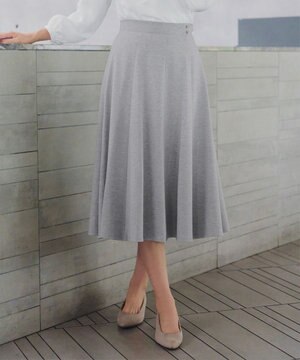  【洗える】ポンチフレアスカート
