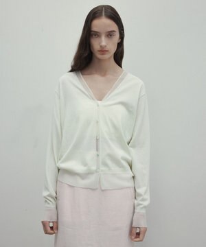 【洗える】JULIE / シルク混シアーVネックカーディガン