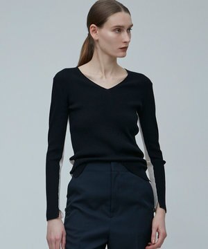  LA MONNAIE / Vネックニット