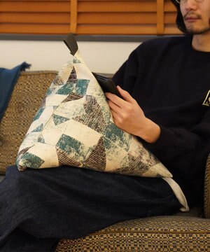  【&CRAHUG】オーガニックコットン8号帆布 ビーズクッションNAGI ミニサイズ