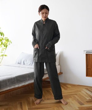  【紗栄子さん愛用パジャマの色違い/UNISEX】ガーゼパジャマ 2重合わせ 草木染め【すみくろ】