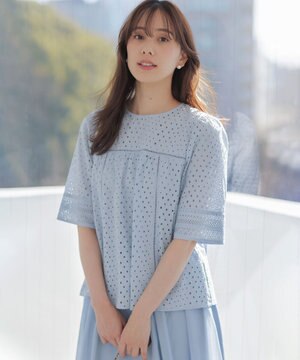  【加藤ローサさん着用】エンブロイダリーレース5分袖 ブラウス
