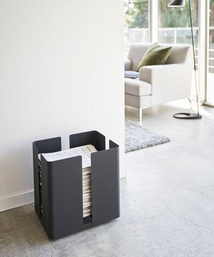  キャスター付きニューズラック タワー  ブラック