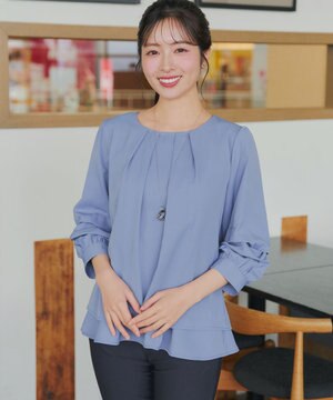  つまみタック袖レイヤードブラウス