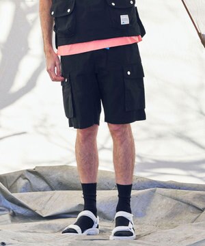 【UNISEX】撥水加工 キャンプファイヤーカーゴショーツ