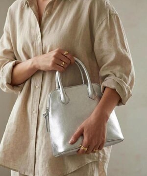  ホイルレザーブガッティボストンバッグ