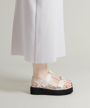 【洗える】厚底 ストラップサンダル