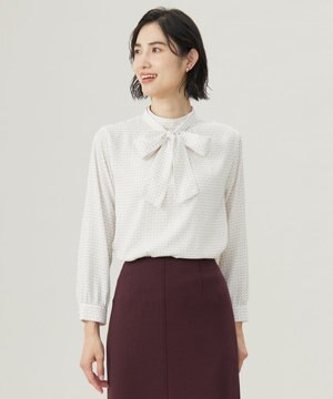  【洗える】ポリエステルスエード変形ドットプリント ブラウス