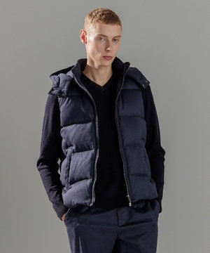  コマスエード　ダウンベスト