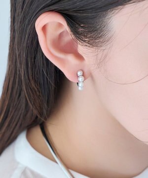  【痛くないシリーズ】ノーブルパールエアリーイヤリング　シルバー