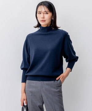  セミウーステッド ハイネック ニット