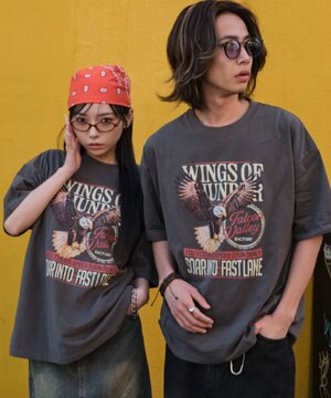  【ユニセックス着用ITEM/SMLサイズ展開】ヴィンテージライクグラフィックT（SS）