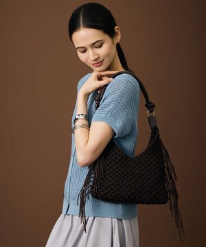  【SHIHOさん着用・2WAY仕様・ポーチ付き】クロッシェフリンジ バッグ