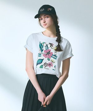  【接触冷感・UV90%以上カット・洗える】EXOTIC FLORAL Tシャツ