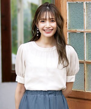  【洗える】ドビーシフォンパフスリーブブラウス