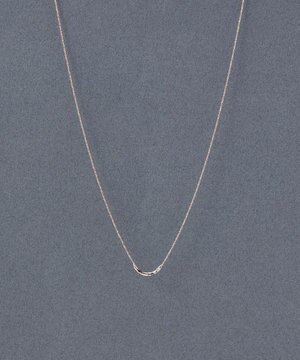  〈金属アレルギー対応〉エターナルクレセントネックレス