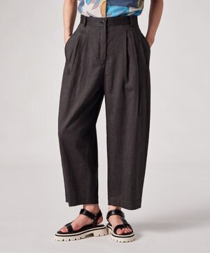  レーヨンリネン コクーンシルエット タックパンツ