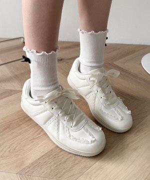  レースローカットスニーカー