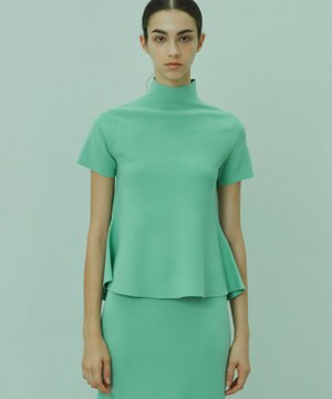  HOLLY / ペプラムニット