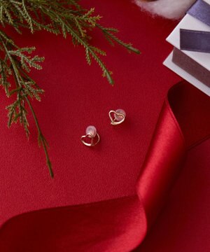  【K10RG】オープンハートイヤリング