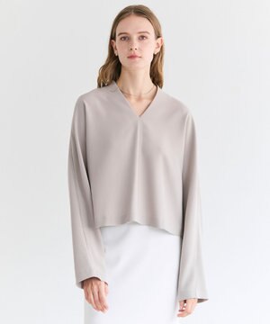  RUE / ドライタッチVネック配色ステッチブラウス
