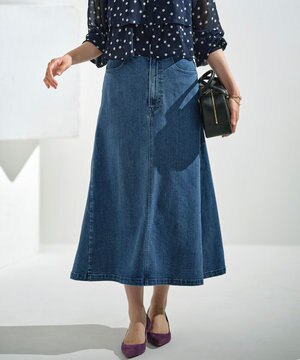  ライトデニム ビット付きフレアスカート