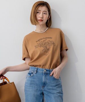 【洗える】JANE PACKERコラボ フラワー刺繍 Tシャツ