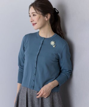  クルミボタン ニットカーディガン