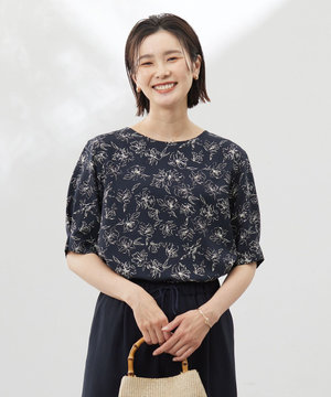 【洗える】ラインフラワープリント ブラウス