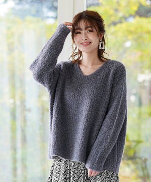  【洗える】表情豊かなVネックMIX糸オーバーニット