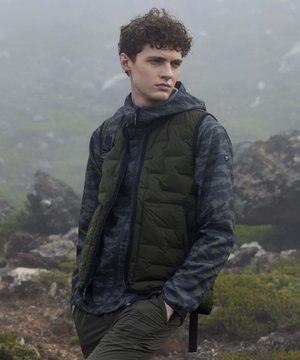  【UNISEX】リバーシブルストレッチ ダウンベスト