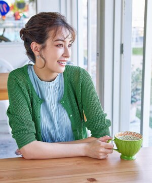  【新色追加・洗える】パフスリーブ透かし編みニットカーディガン