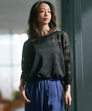  【洗える】シャイニーシアー ボートネック ニット