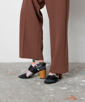  モザイクタイル柄 シアーソックス